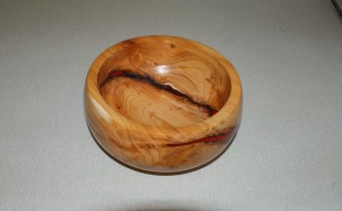 Yew pot by Geoff Christie